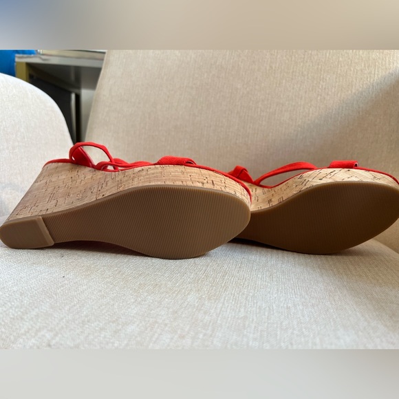 Red Lace Up Wedges - Picture 3 of 6